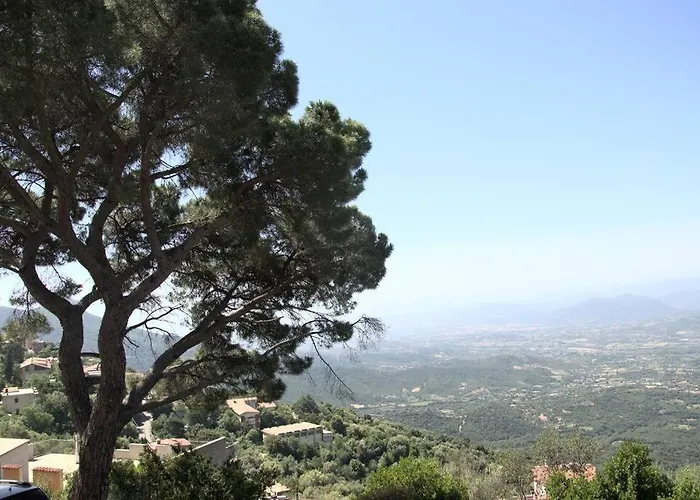 Montecolcau Panoramic View Apartman *